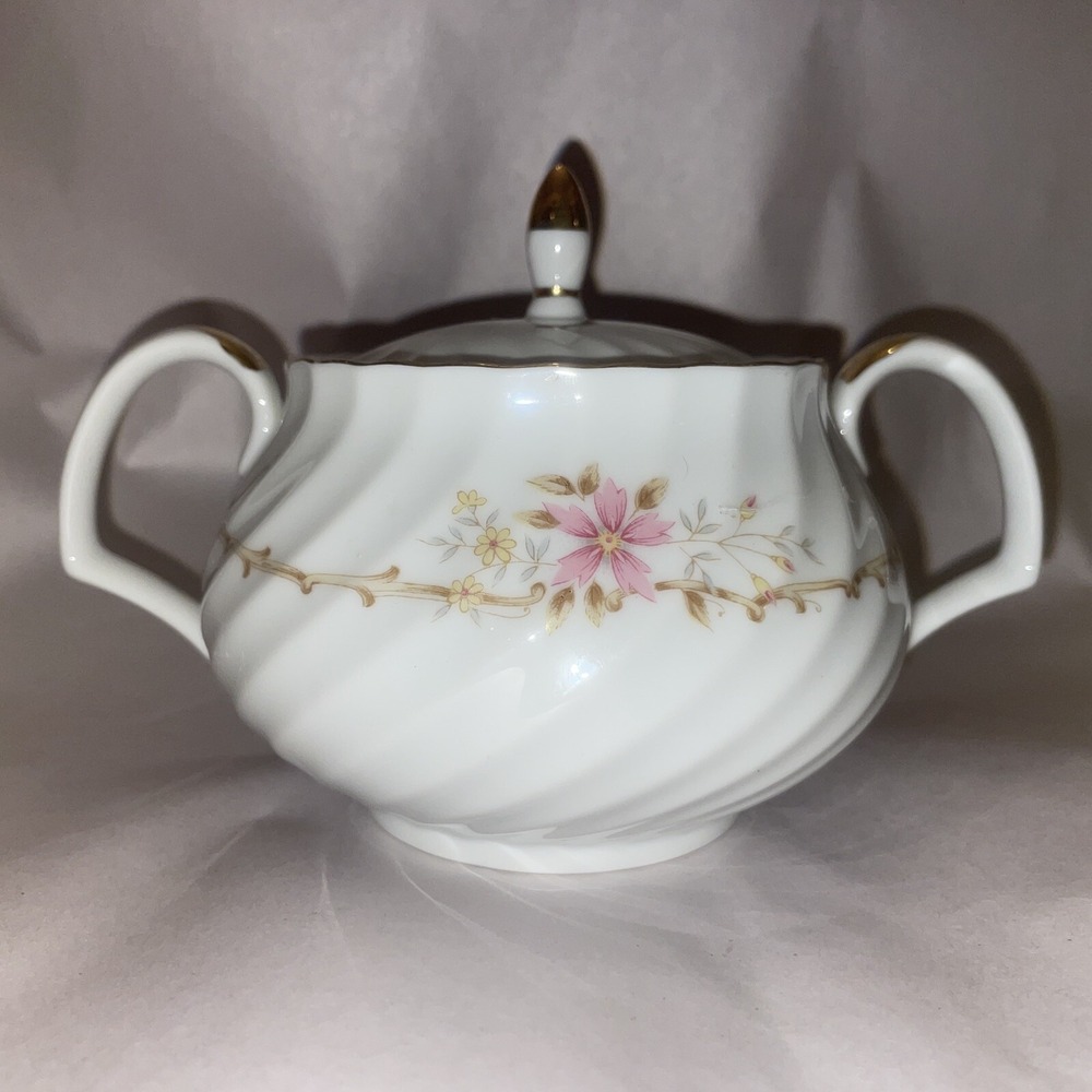 Mikasa Sugar Bowl And Lid‎ - Gaylord Collection Floral Pattern Gold Rim